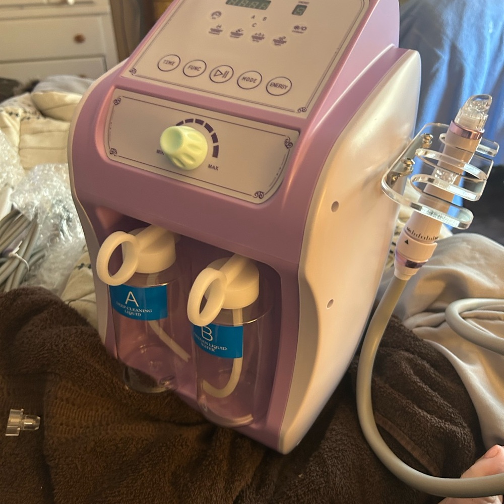 SOLD ~~~Purple and White Skincare Machine